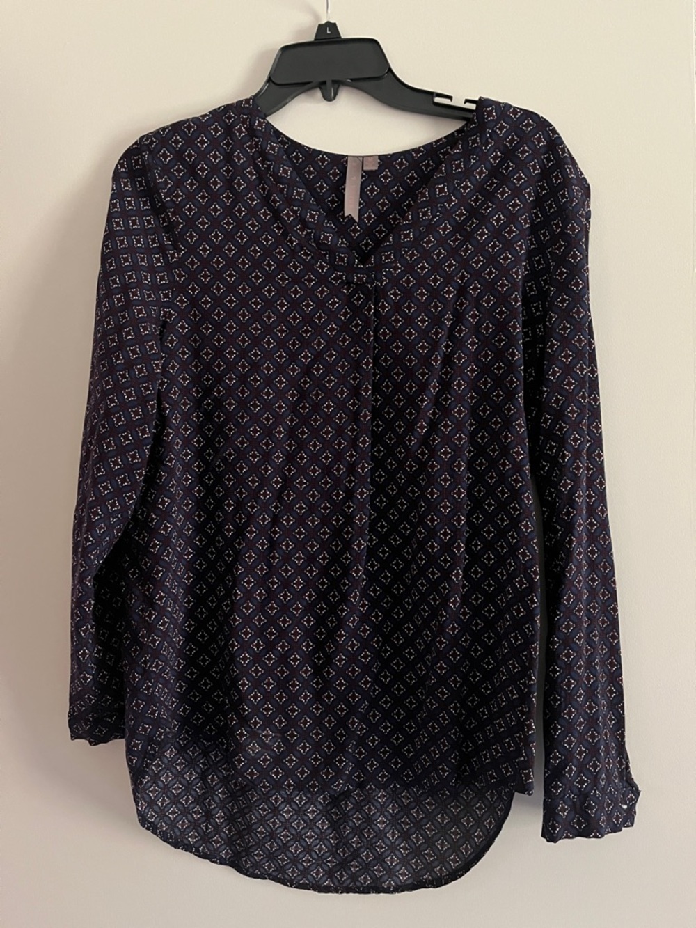 Brina & Em Women's Navy Geometric Long-Sleeve Blouse